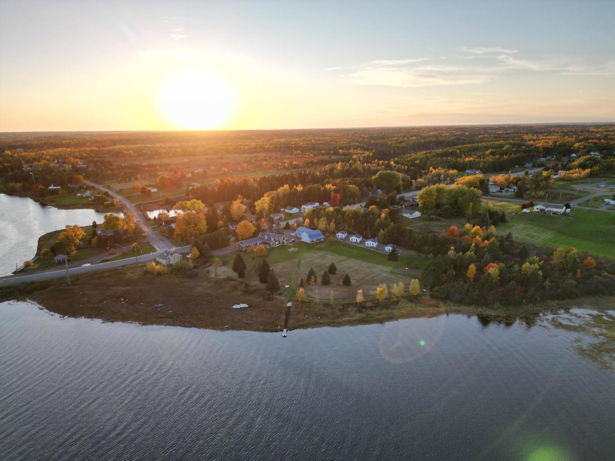 L'Ancrage B&B And Cottages Saint Louis de Kent Екстер'єр фото